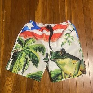 puerto rico swim trunks Men Medium.